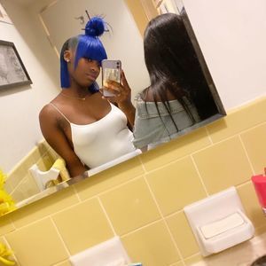 Meet your Posher, Jania